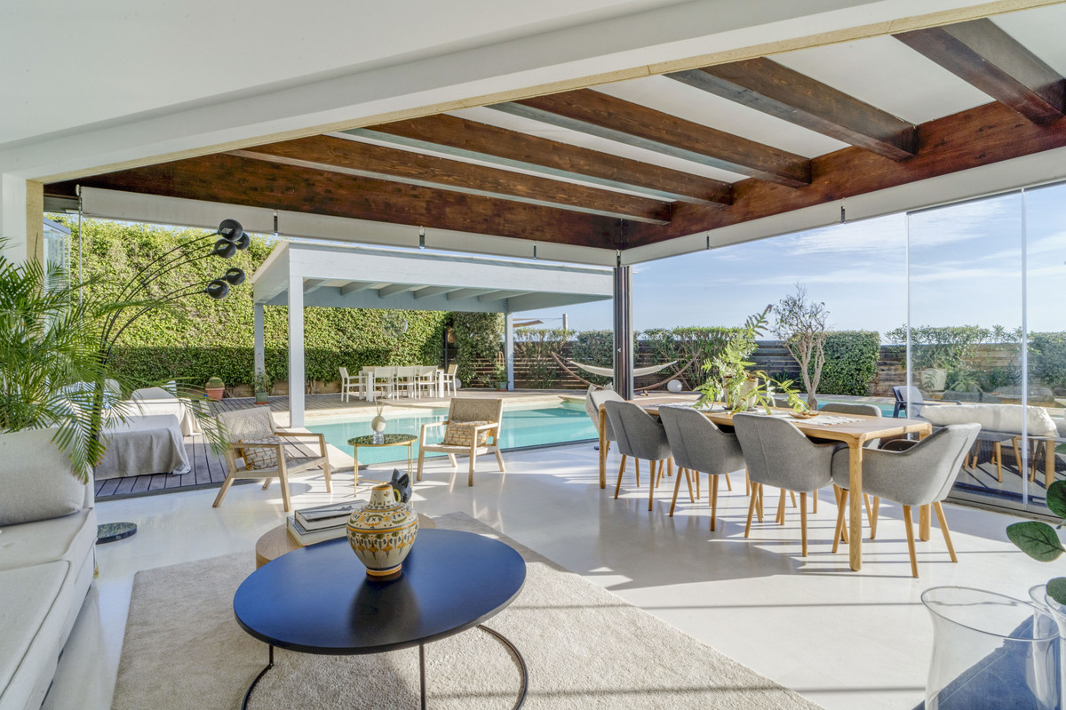 Se vende Villa - Chalet de 5 dormitorios en Costa Del Sol, Málaga, España