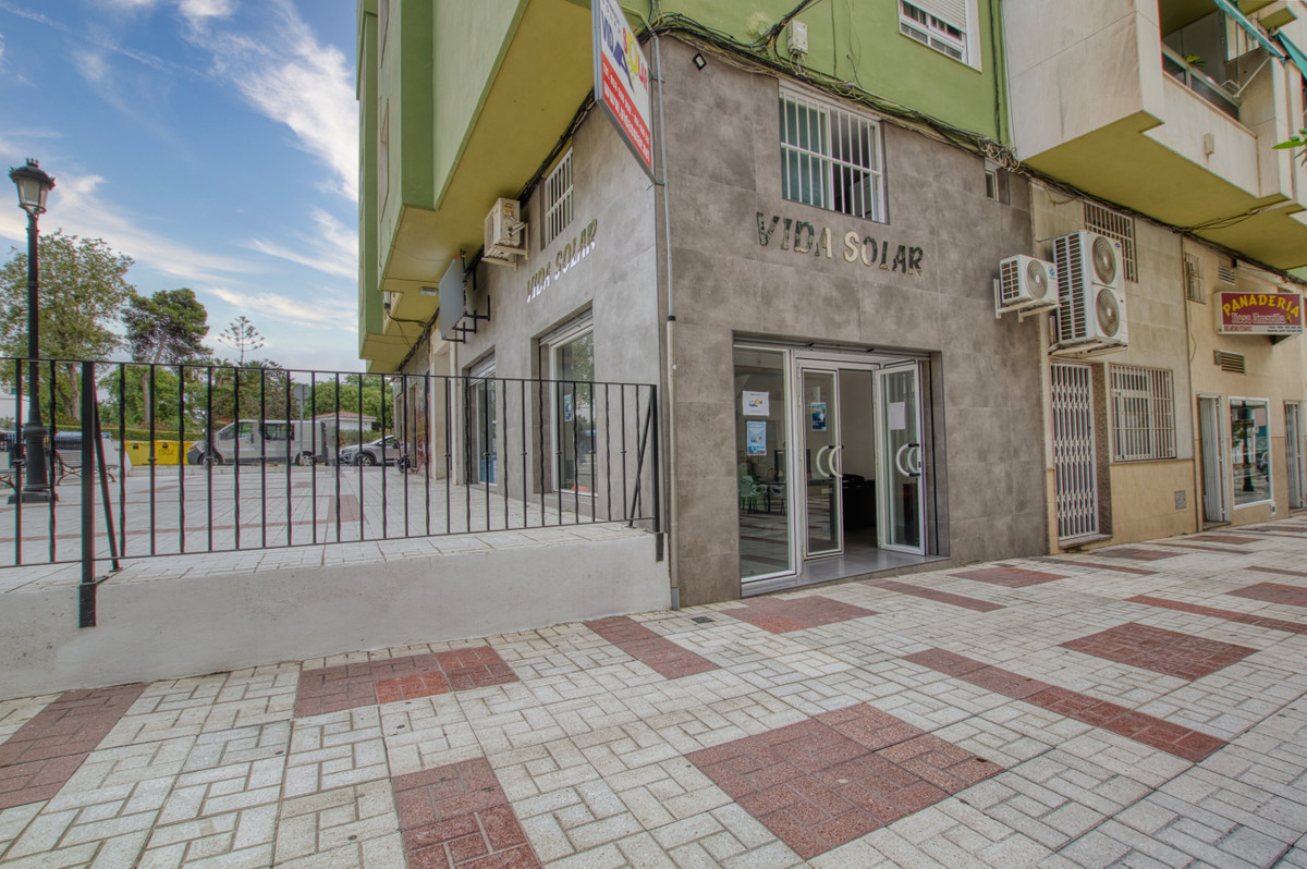 Se vende Local comercial de 1 dormitorios en Costa Del Sol East, Málaga, España