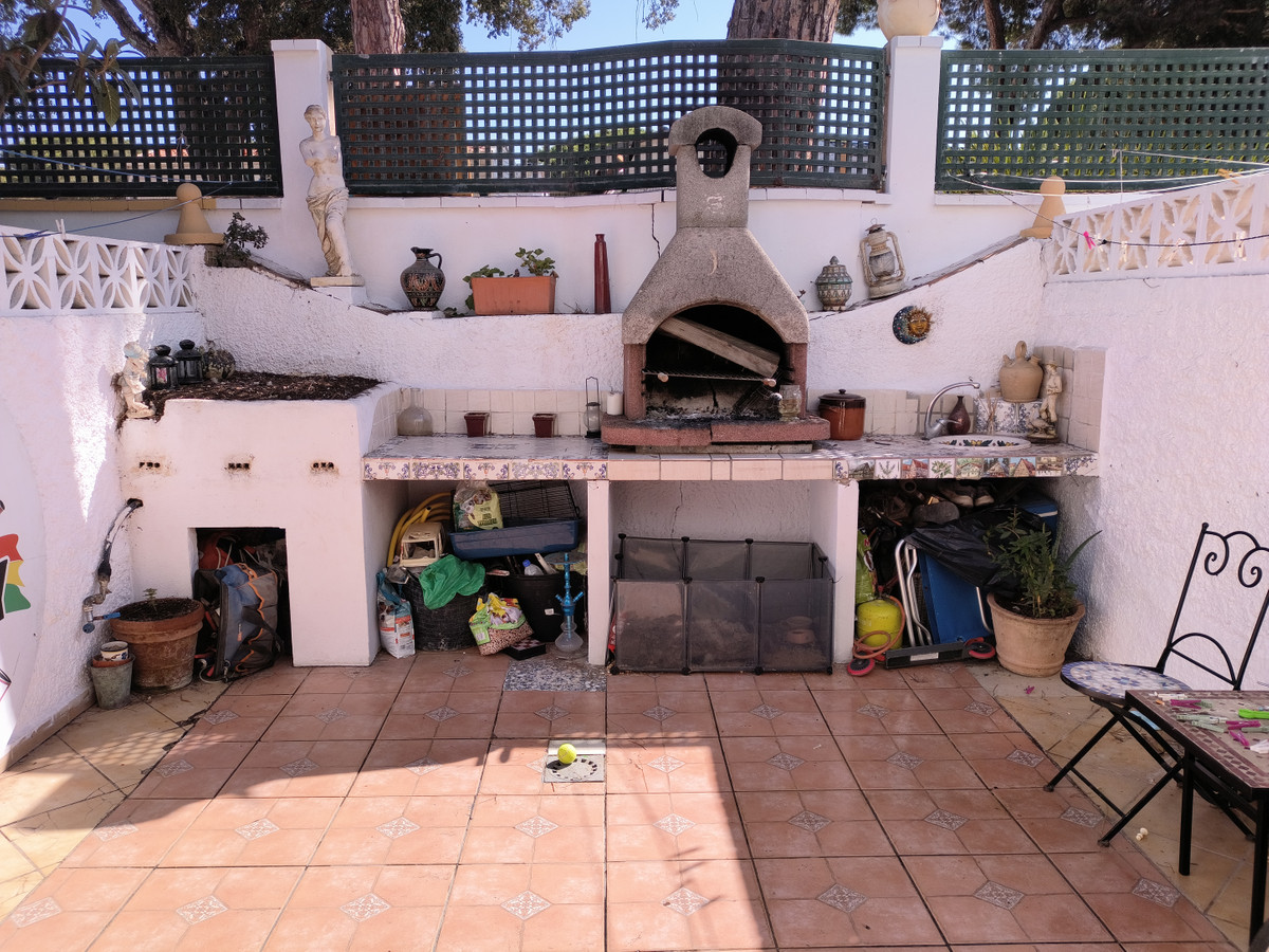 2 Bed Townhouse for sale in Elviria Costa Del Sol, Málaga, Spain