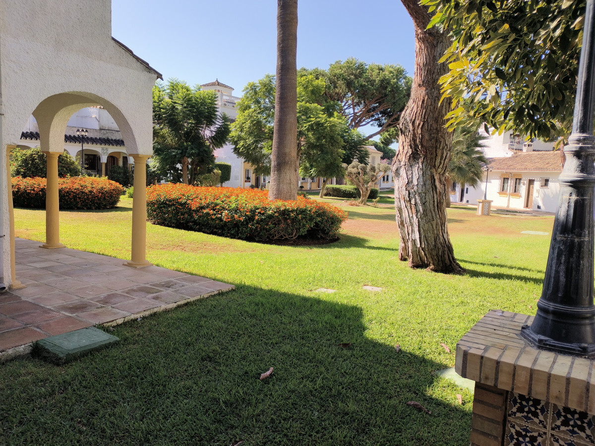 2 Bed Townhouse for sale in Elviria Costa Del Sol, Málaga, Spain