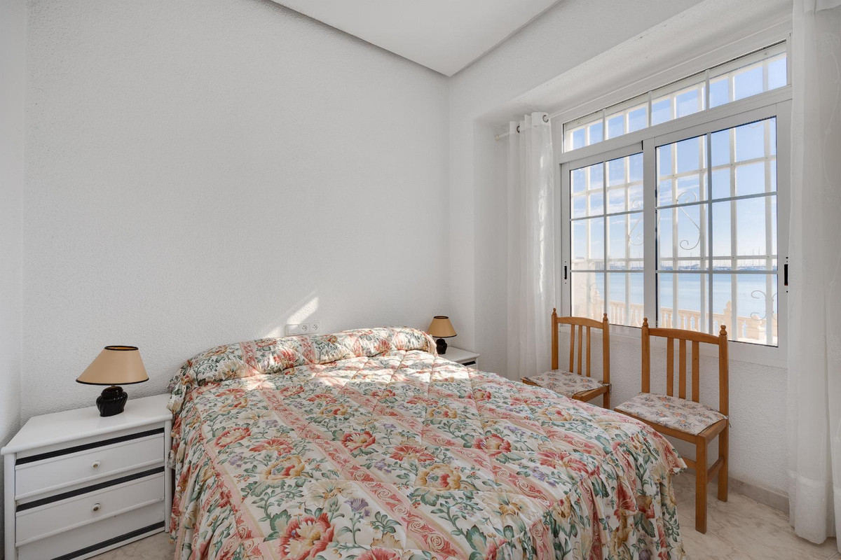 4 Bed Apartment for sale in Torrevieja Costa Blanca, Alicante, Spain