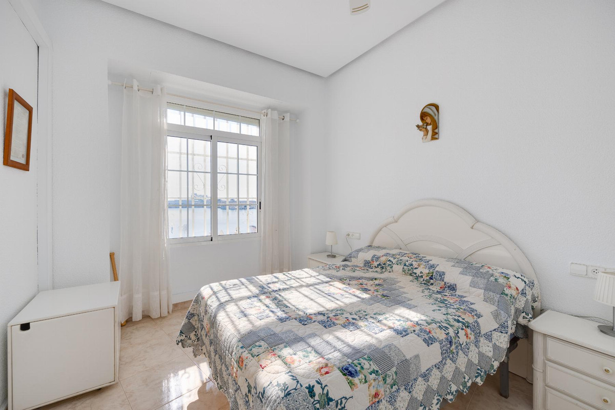 4 Bed Apartment for sale in Torrevieja Costa Blanca, Alicante, Spain