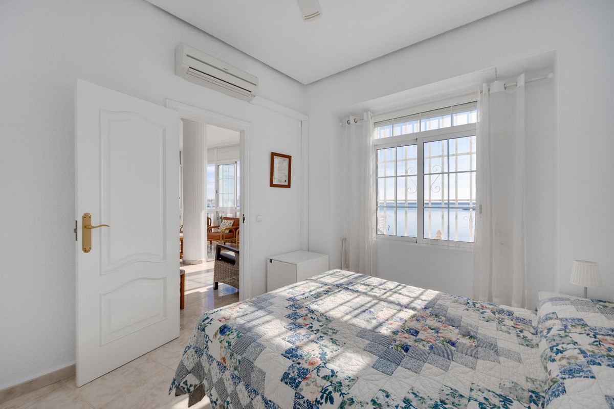 4 Bed Apartment for sale in Torrevieja Costa Blanca, Alicante, Spain