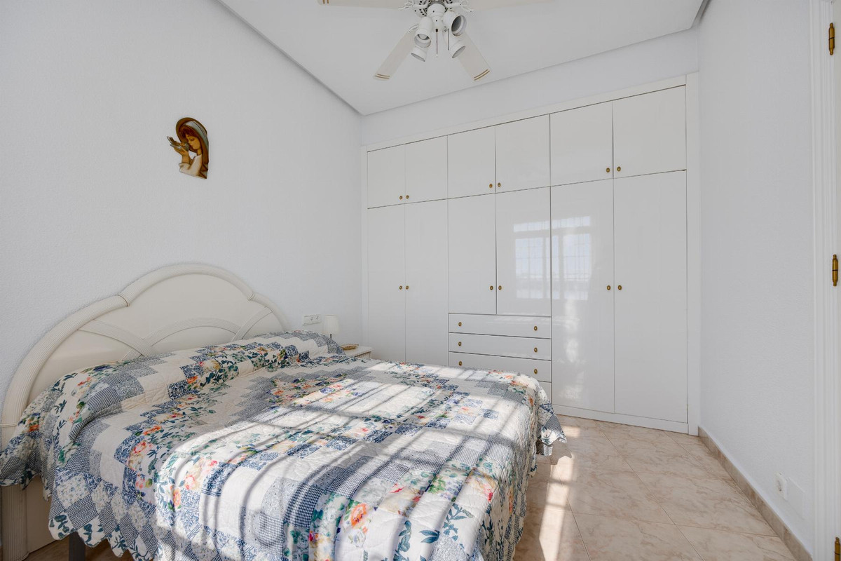 4 Bed Apartment for sale in Torrevieja Costa Blanca, Alicante, Spain