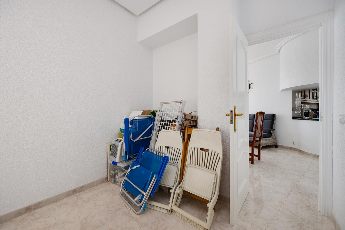 4 Bed Apartment for sale in Torrevieja Costa Blanca, Alicante, Spain