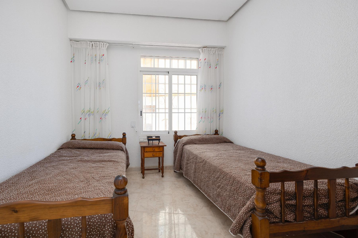 4 Bed Apartment for sale in Torrevieja Costa Blanca, Alicante, Spain