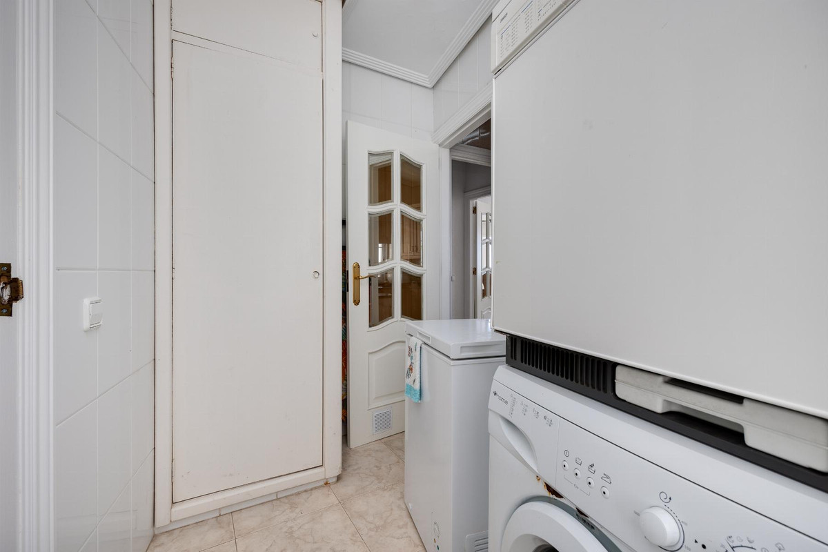4 Bed Apartment for sale in Torrevieja Costa Blanca, Alicante, Spain