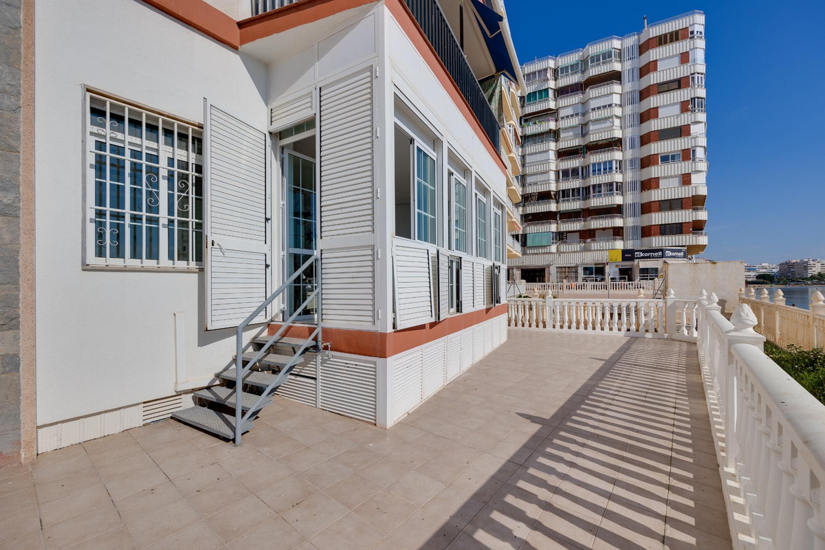4 Bed Apartment for sale in Torrevieja Costa Blanca, Alicante, Spain