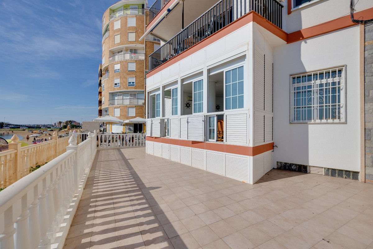 4 Bed Apartment for sale in Torrevieja Costa Blanca, Alicante, Spain
