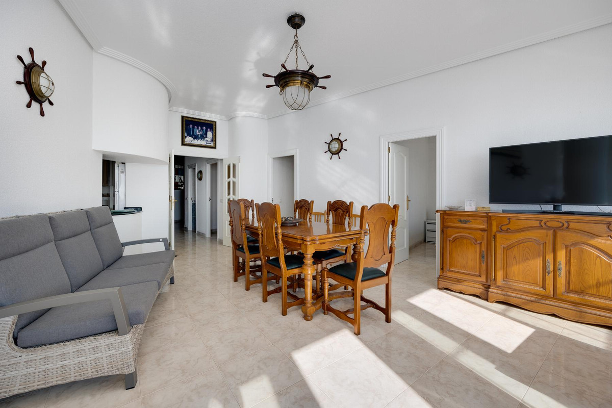 4 Bed Apartment for sale in Torrevieja Costa Blanca, Alicante, Spain