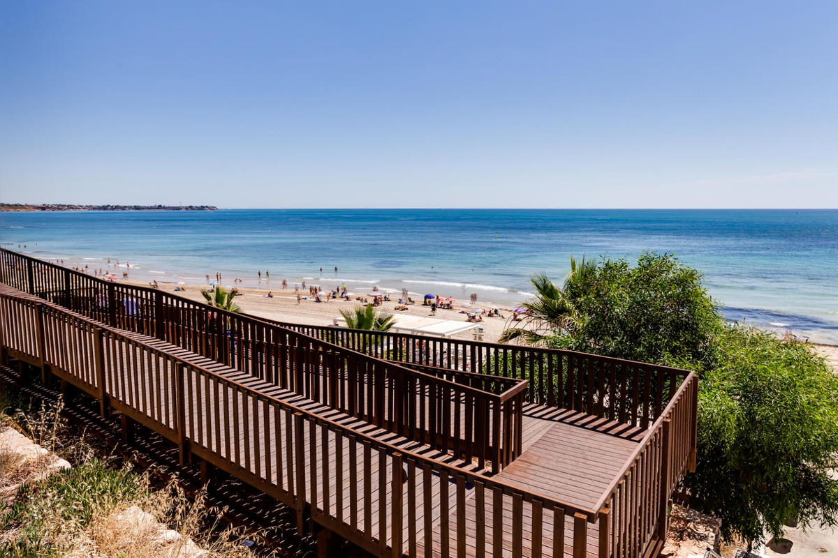 3 Bed Apartment for sale in Pilar De La Horadada Costa Blanca, Alicante, Spain