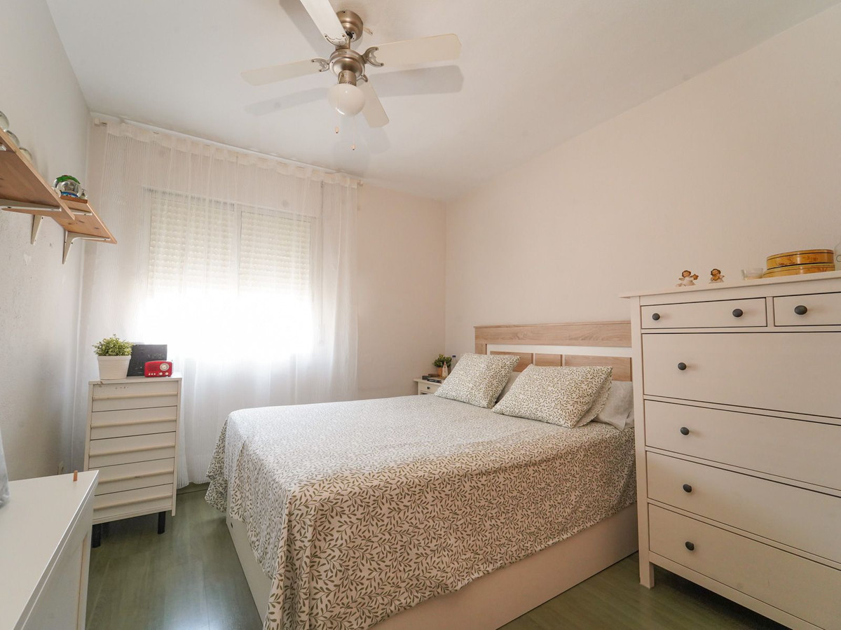 Se vende Apartamento Planta Media de 4 dormitorios en Costa Del Sol, Málaga, España