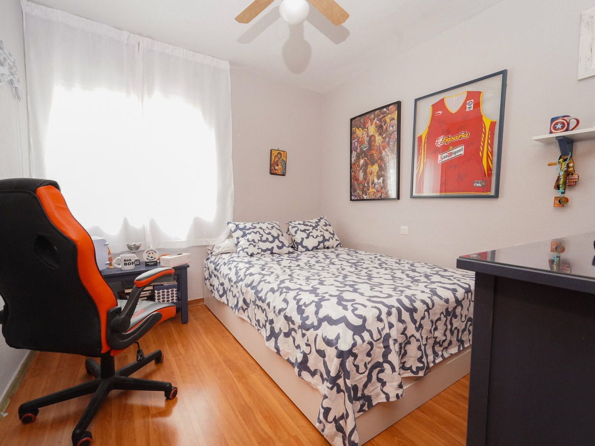 Se vende Apartamento Planta Media de 4 dormitorios en Costa Del Sol, Málaga, España