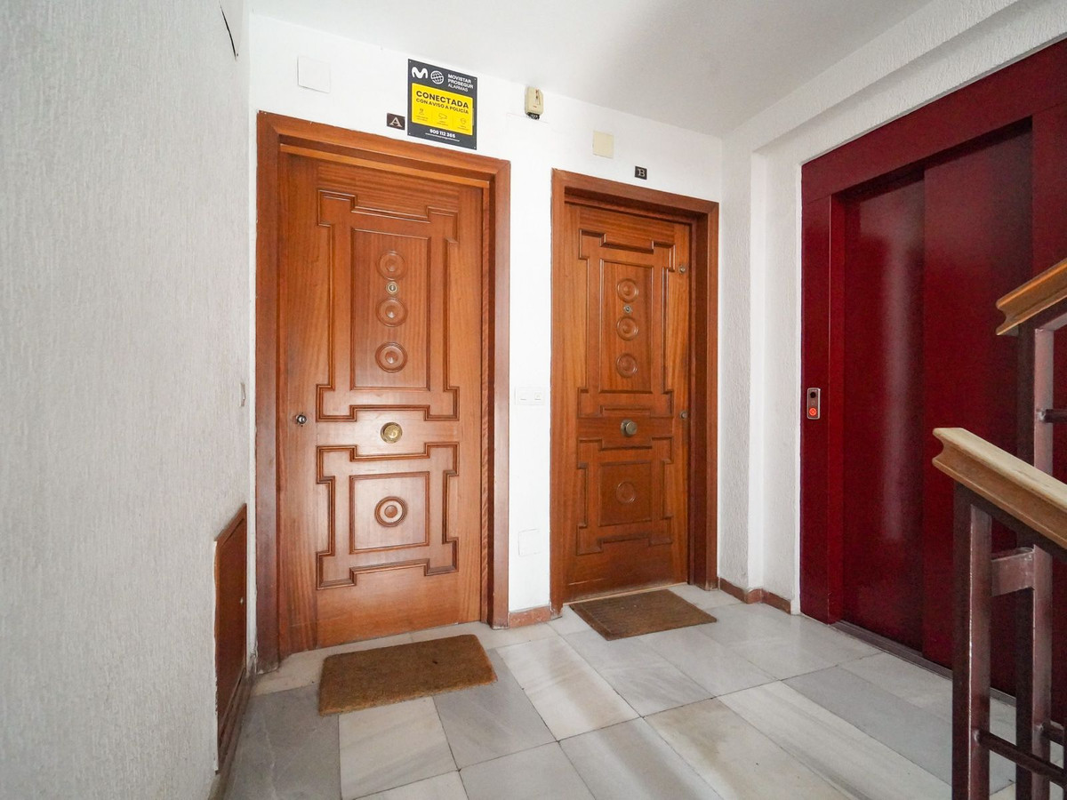 Se vende Apartamento Planta Media de 4 dormitorios en Costa Del Sol, Málaga, España