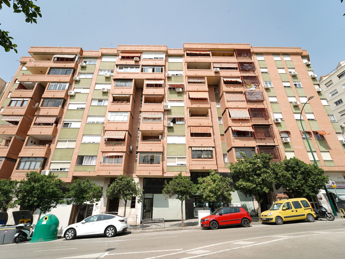 Se vende Apartamento Planta Media de 4 dormitorios en Costa Del Sol, Málaga, España