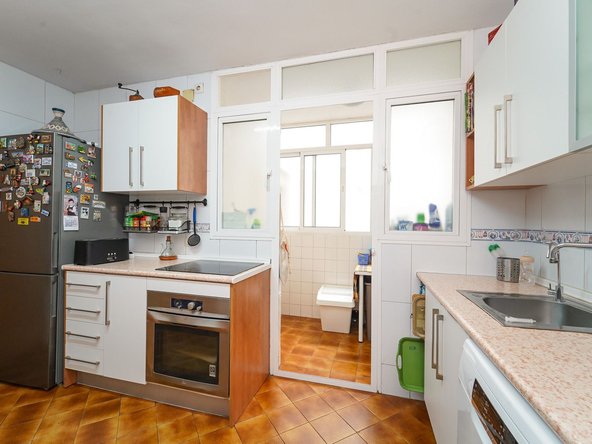 Se vende Apartamento Planta Media de 4 dormitorios en Costa Del Sol, Málaga, España