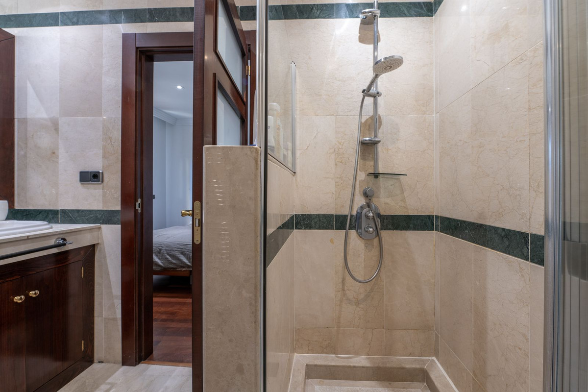 2 Bed Apartment for sale in Puerto Banús Costa Del Sol, Málaga, Spain