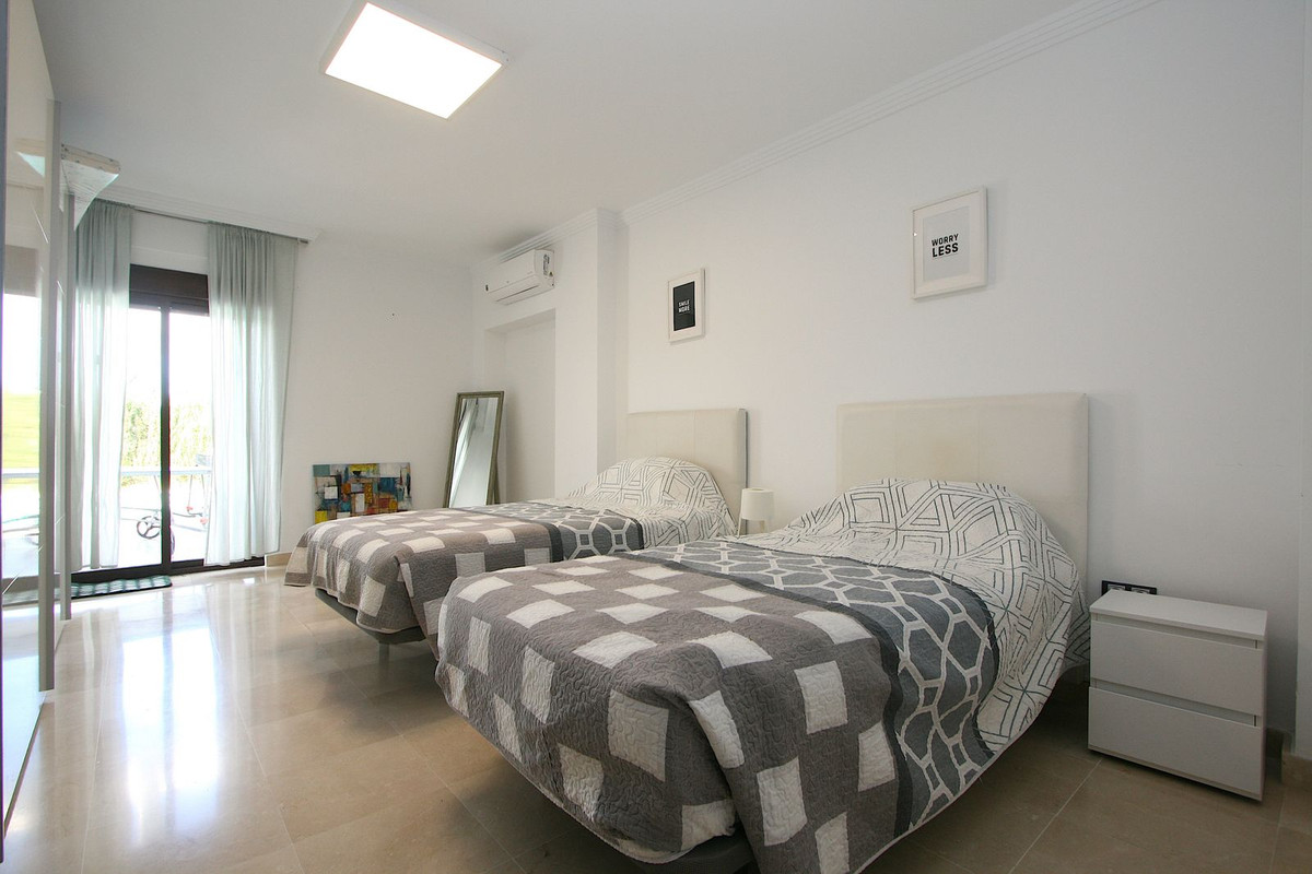 8 Bed Townhouse for sale in Sierrezuela Costa Del Sol, Málaga, Spain