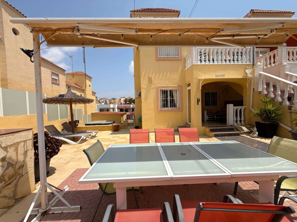 4 Bed Apartment for sale in El Galan Costa Blanca, Alicante, Spain