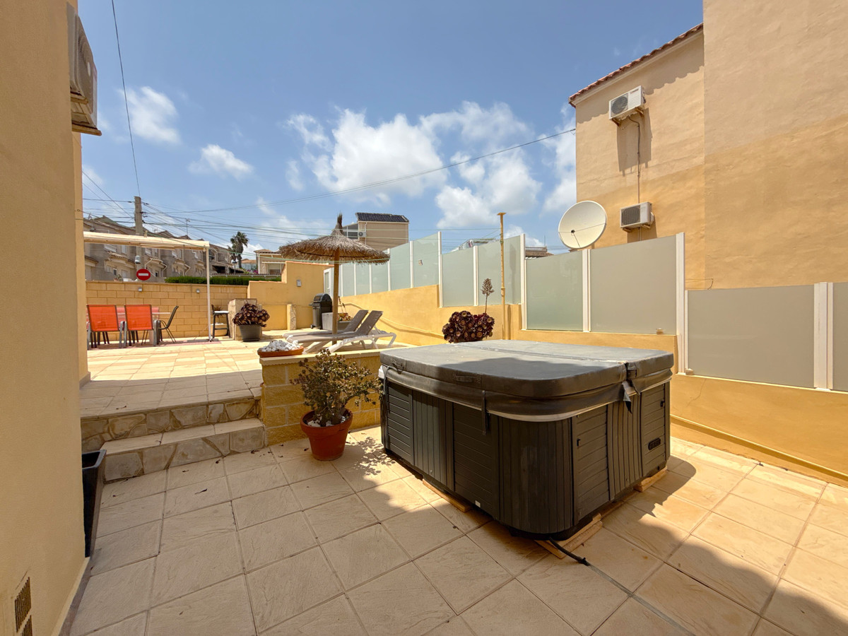 4 Bed Apartment for sale in El Galan Costa Blanca, Alicante, Spain