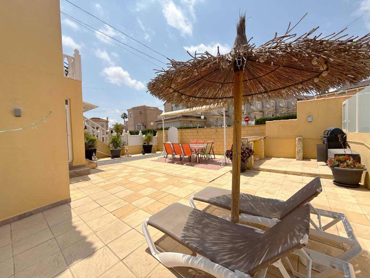 4 Bed Apartment for sale in El Galan Costa Blanca, Alicante, Spain