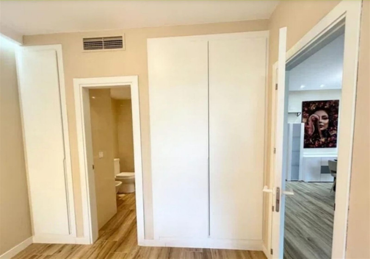 2 Bed Apartment for sale in Nueva Andalucía Costa Del Sol, Málaga, Spain