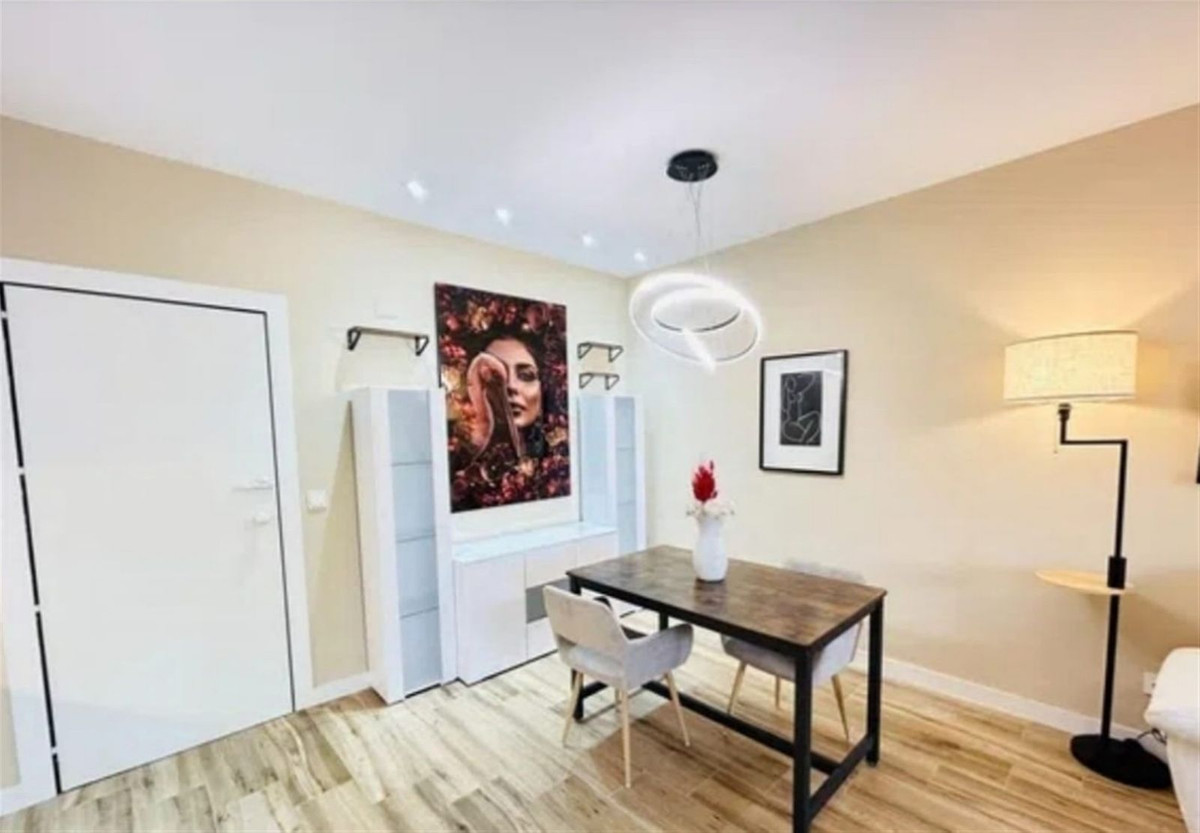 2 Bed Apartment for sale in Nueva Andalucía Costa Del Sol, Málaga, Spain