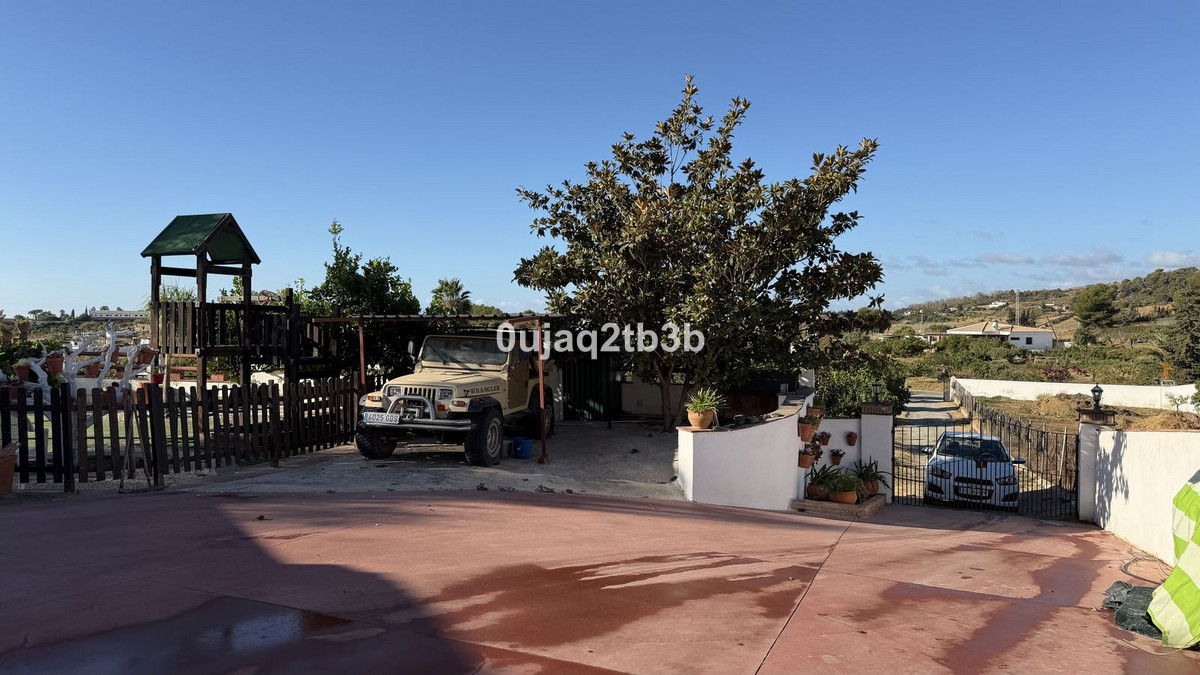 Se vende Terreno Urbano  en Costa Del Sol, Málaga, España