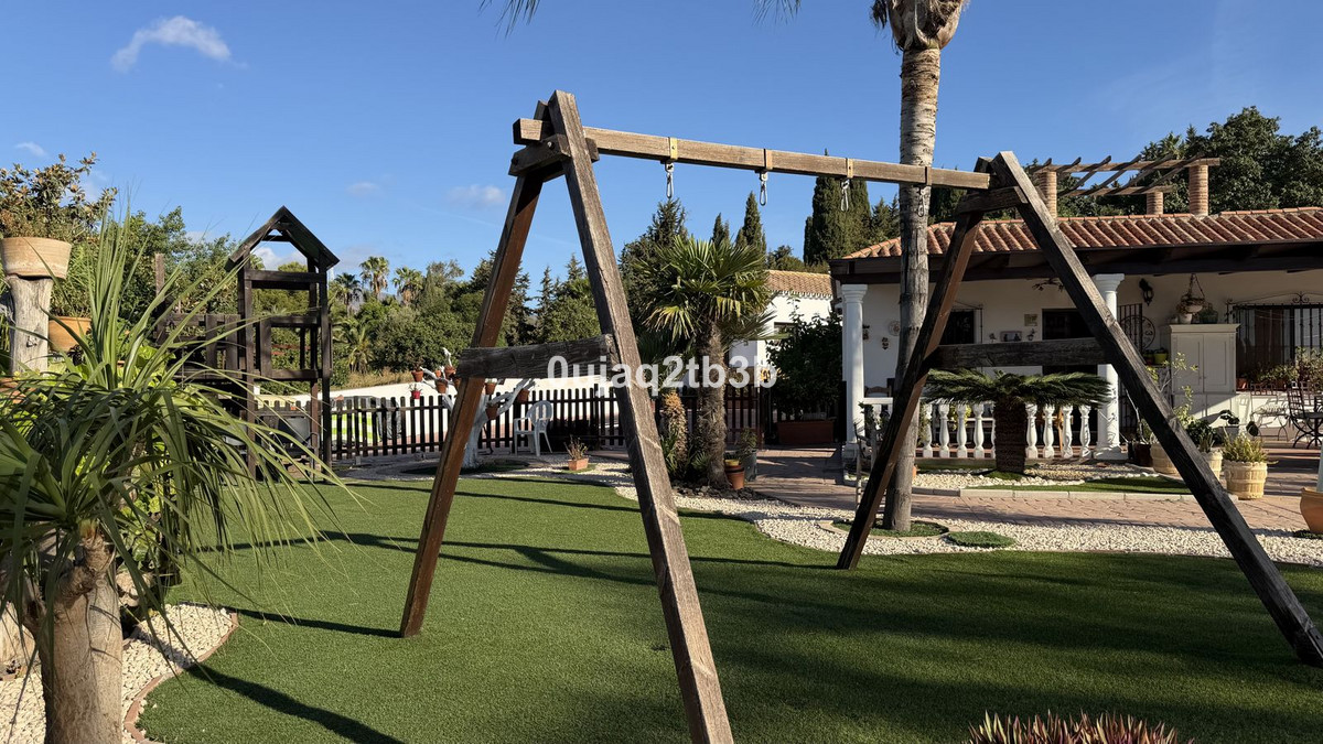 Se vende Terreno Urbano  en Costa Del Sol, Málaga, España