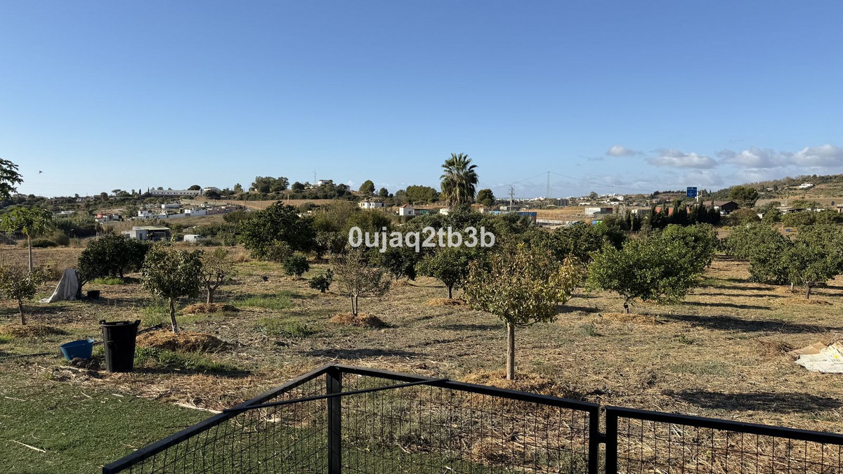 Se vende Terreno Urbano  en Costa Del Sol, Málaga, España