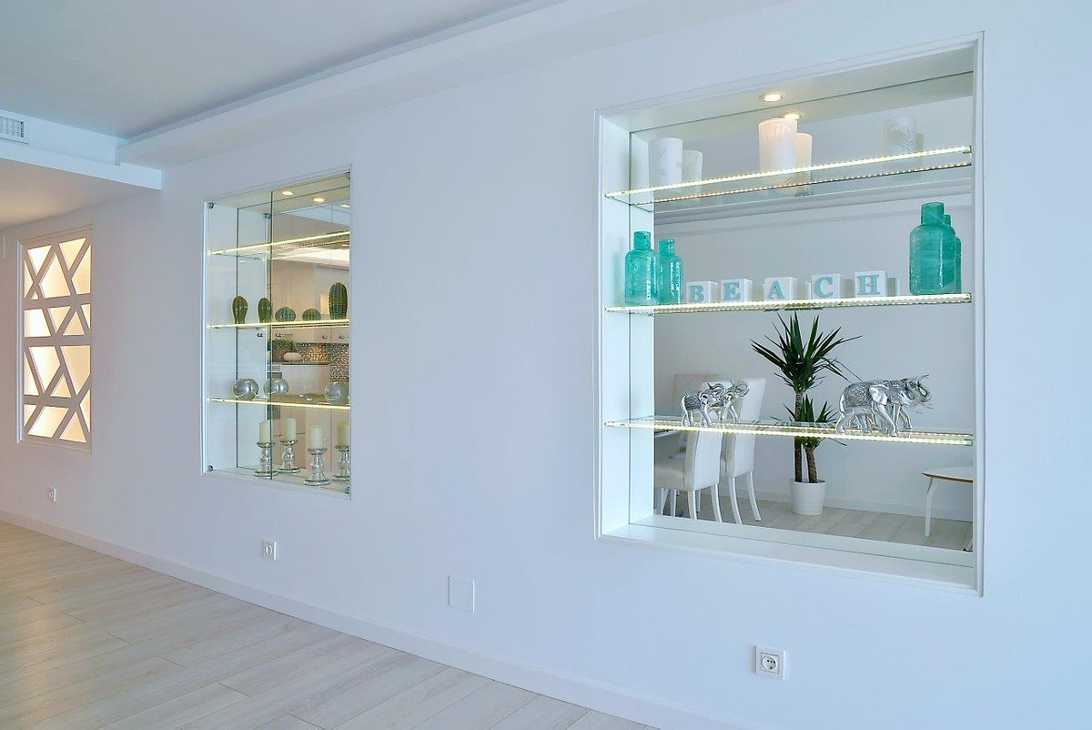4 Bed Apartment for sale in Fuengirola Costa Del Sol, Málaga, Spain