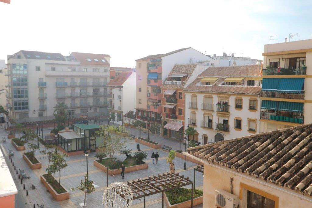 4 Bed Apartment for sale in Fuengirola Costa Del Sol, Málaga, Spain