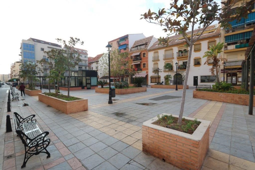 4 Bed Apartment for sale in Fuengirola Costa Del Sol, Málaga, Spain