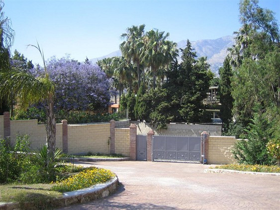 3 Bed Townhouse for sale in Mijas Costa Del Sol, Málaga, Spain