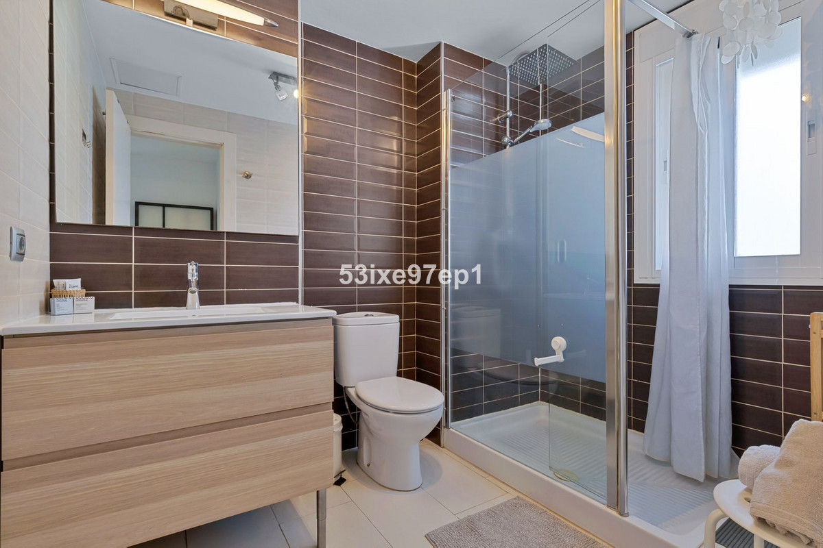 Se vende Ático de 2 dormitorios en Costa Del Sol, Málaga, España