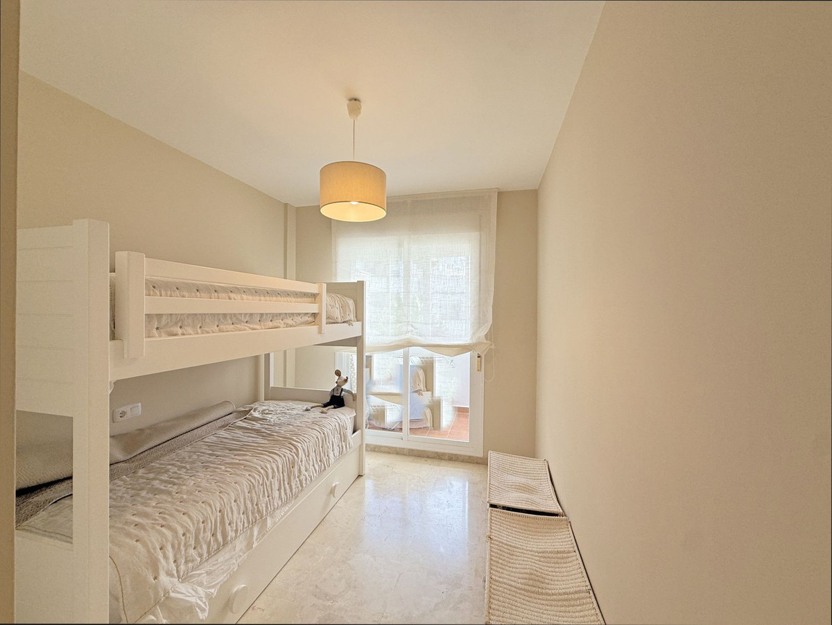 2 Bed Apartment for sale in La Duquesa Costa Del Sol, Málaga, Spain