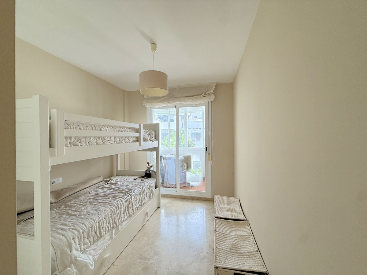 2 Bed Apartment for sale in La Duquesa Costa Del Sol, Málaga, Spain