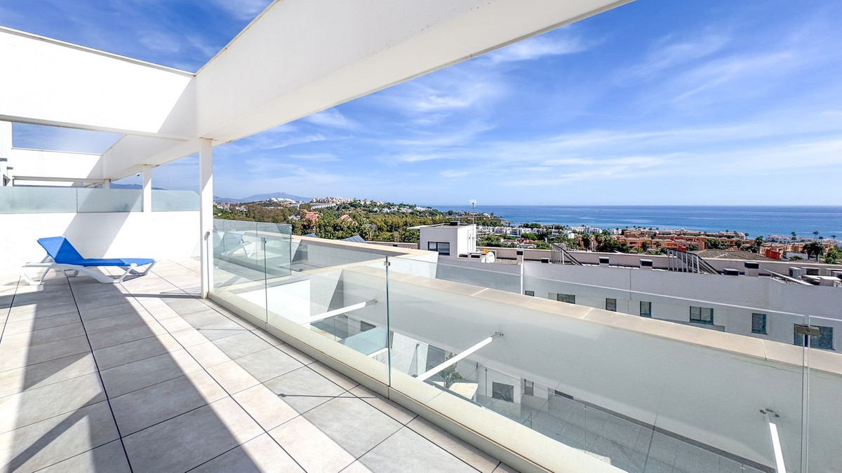 2 Bed Apartment for sale in Casares Playa Costa Del Sol, Málaga, Spain