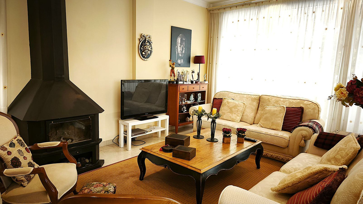 4 Bed Townhouse for sale in Alicante Costa Blanca, Alicante, Spain