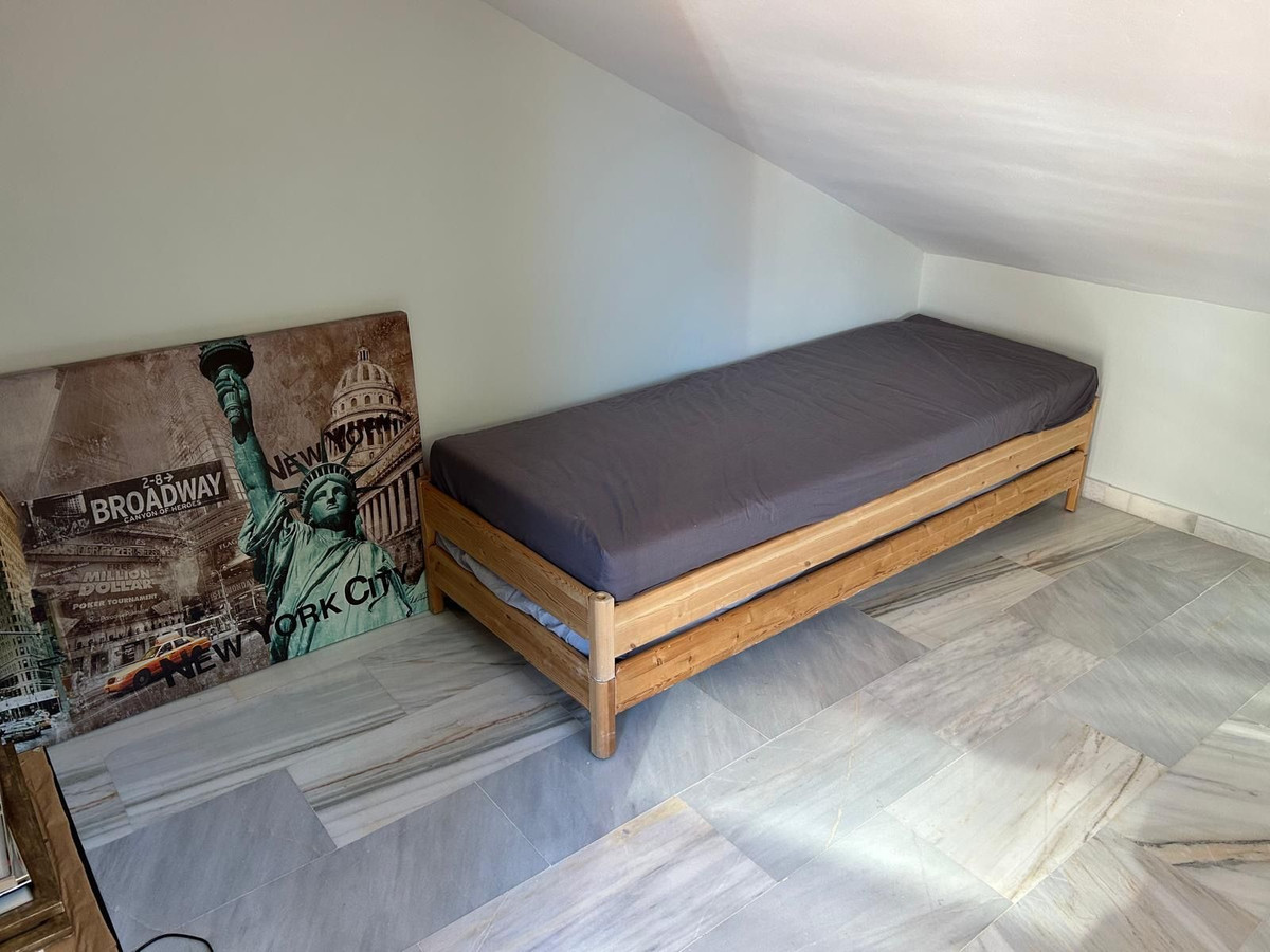 4 Bed Townhouse for sale in Benahavís Costa Del Sol, Málaga, Spain