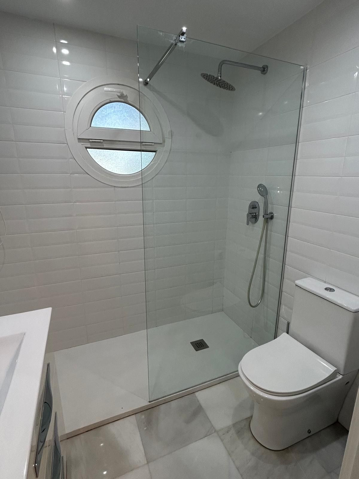 4 Bed Townhouse for sale in Benahavís Costa Del Sol, Málaga, Spain