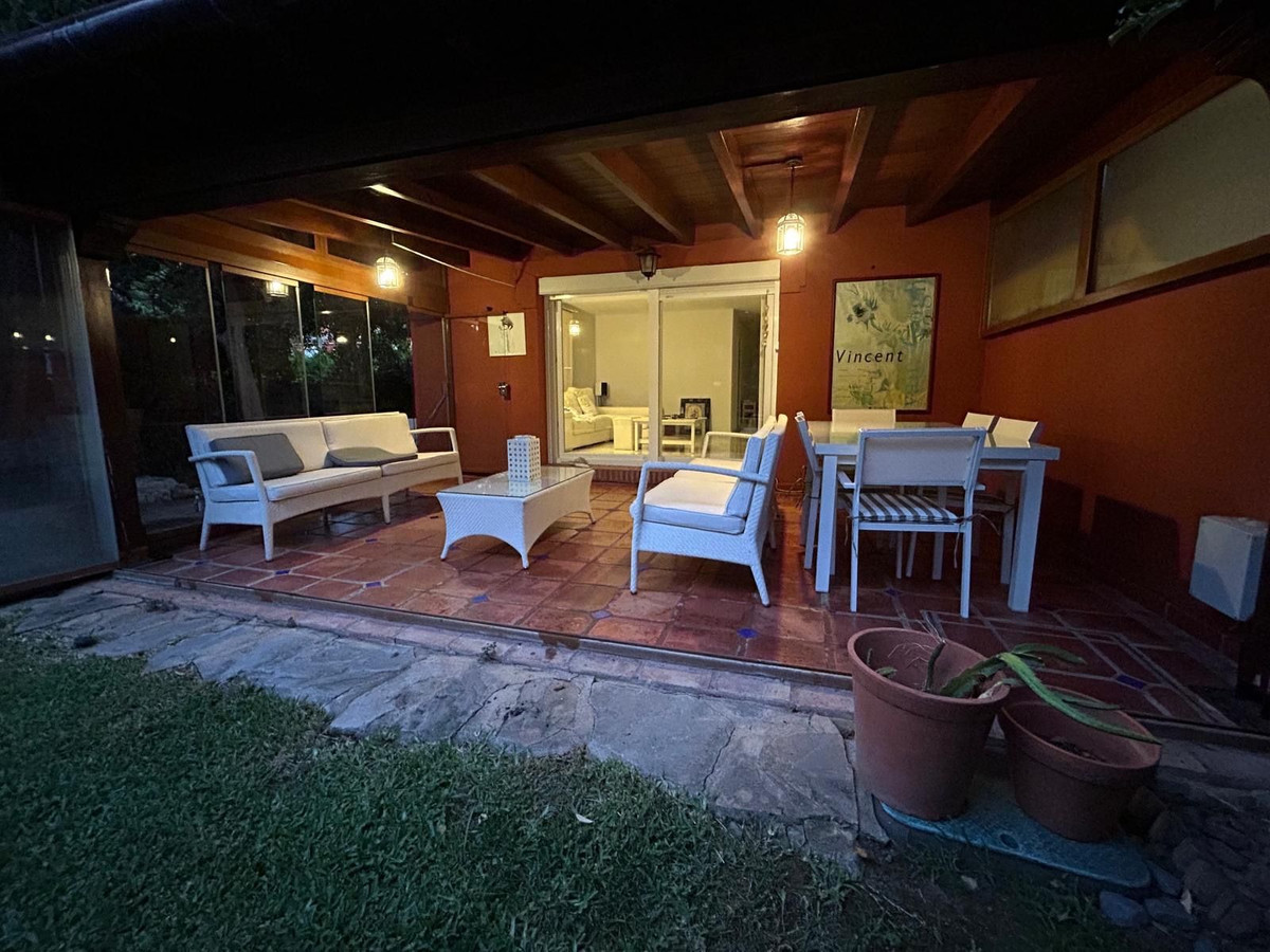 4 Bed Townhouse for sale in Benahavís Costa Del Sol, Málaga, Spain