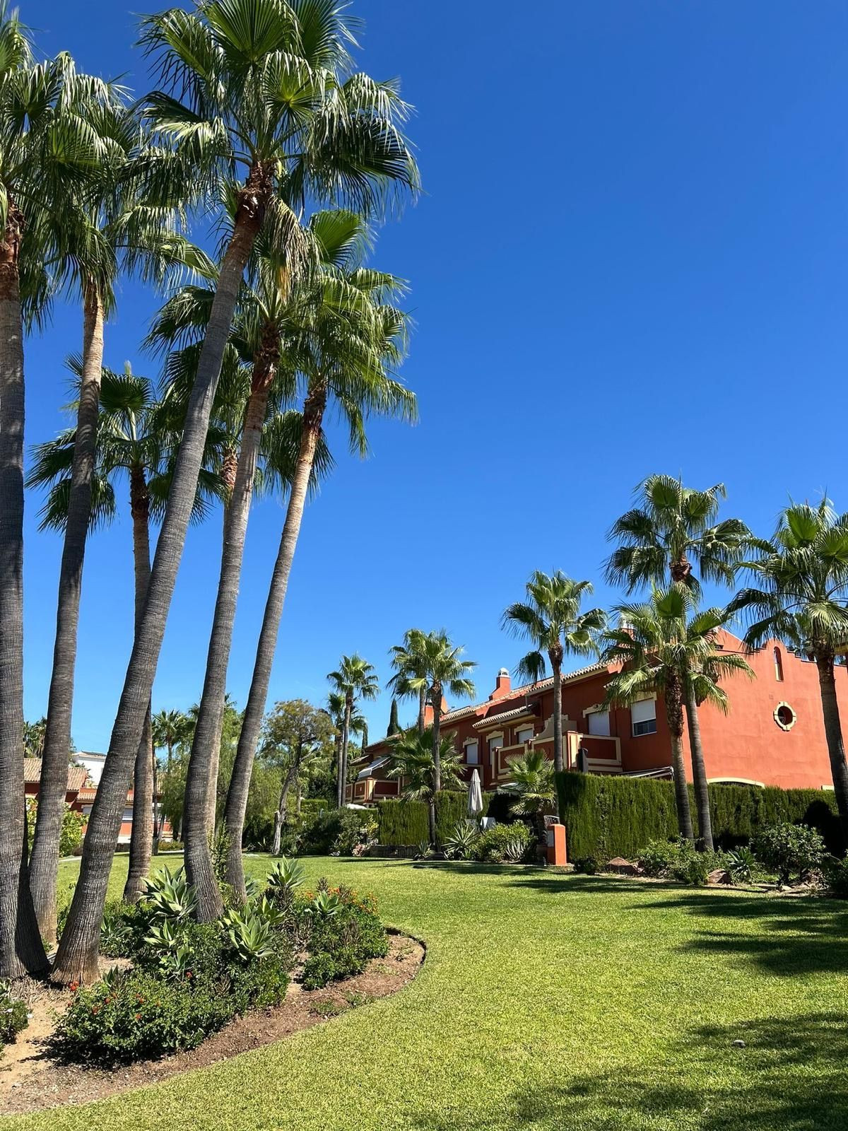 4 Bed Townhouse for sale in Benahavís Costa Del Sol, Málaga, Spain