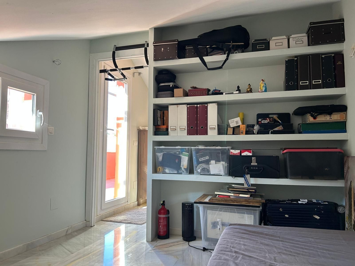 4 Bed Townhouse for sale in Benahavís Costa Del Sol, Málaga, Spain