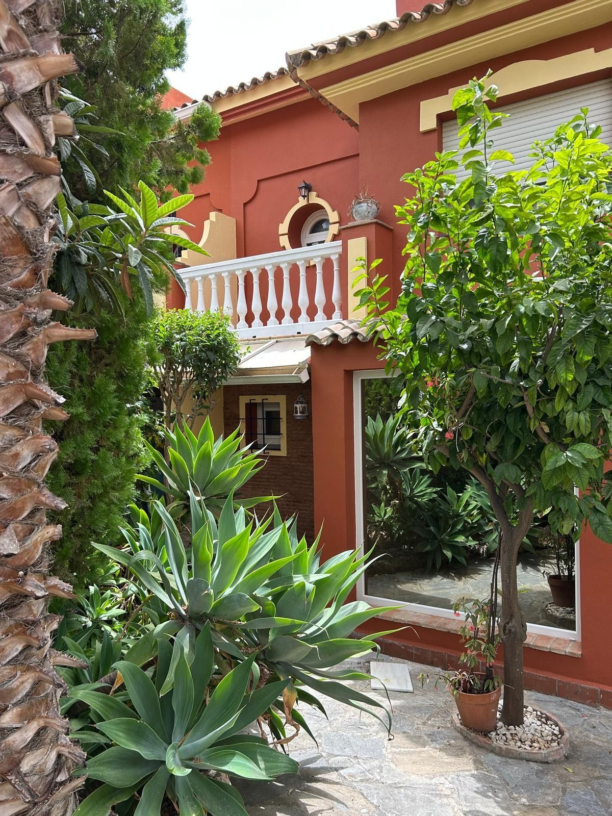 4 Bed Townhouse for sale in Benahavís Costa Del Sol, Málaga, Spain