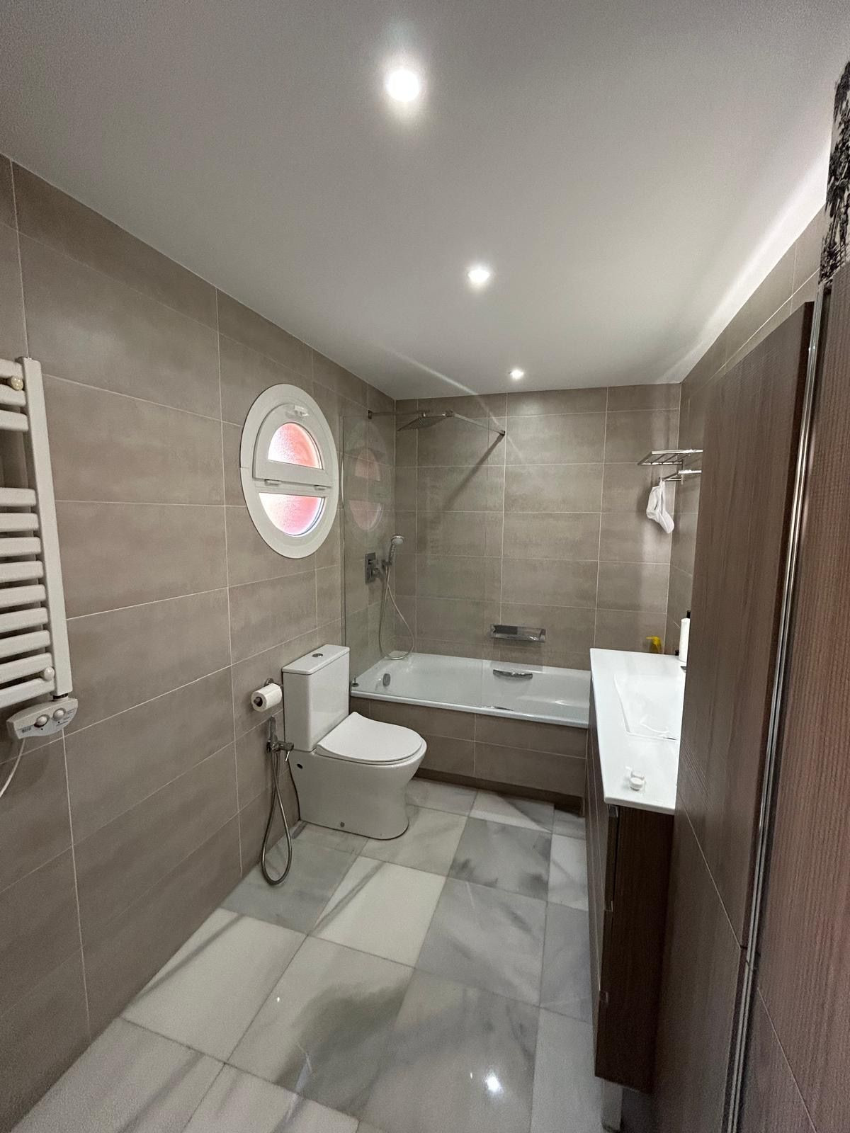 4 Bed Townhouse for sale in Benahavís Costa Del Sol, Málaga, Spain