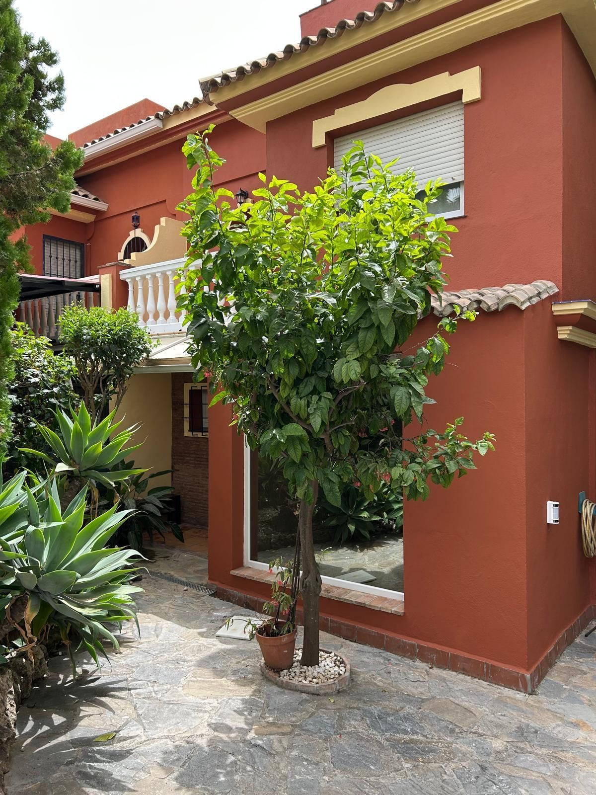 4 Bed Townhouse for sale in Benahavís Costa Del Sol, Málaga, Spain