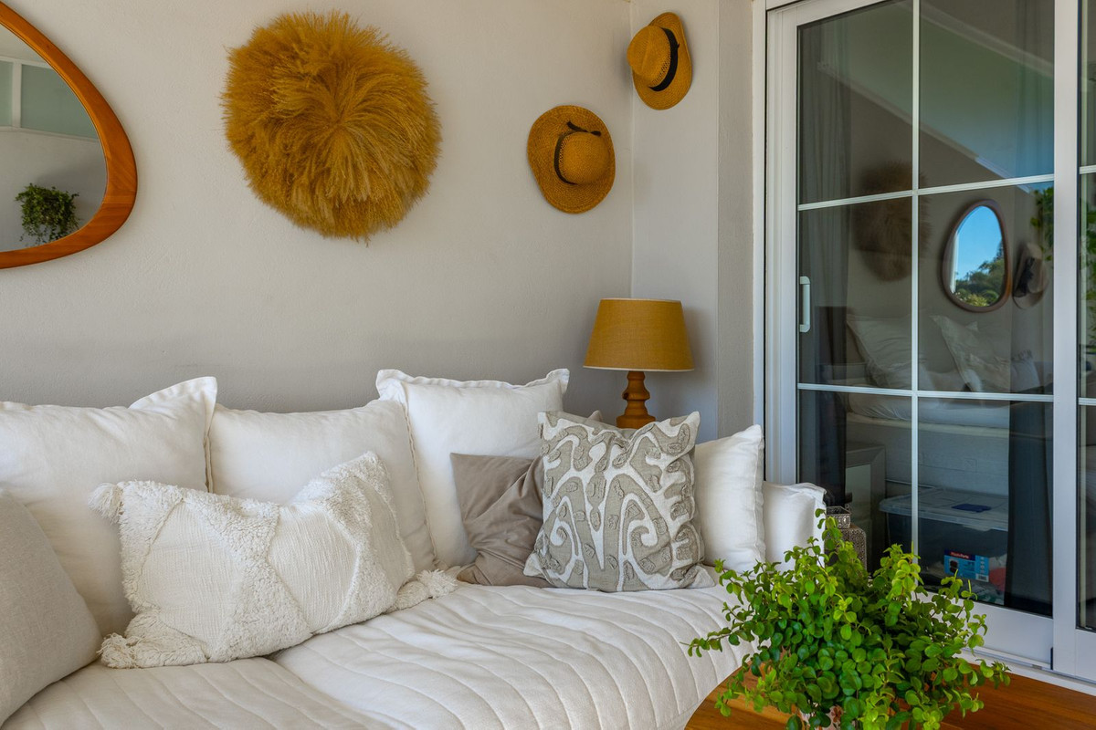 Se vende Apartamento Planta Media de 2 dormitorios en Costa Del Sol, Málaga, España