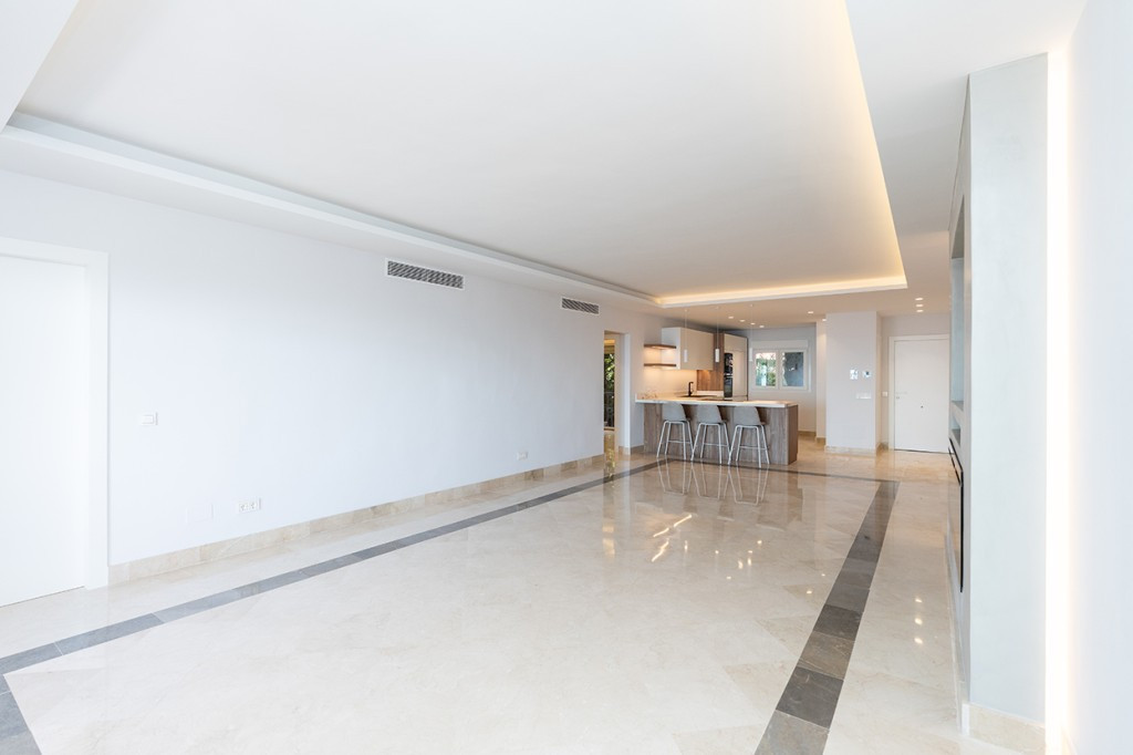 2 Bed Apartment for sale in La Mairena Costa Del Sol, Málaga, Spain
