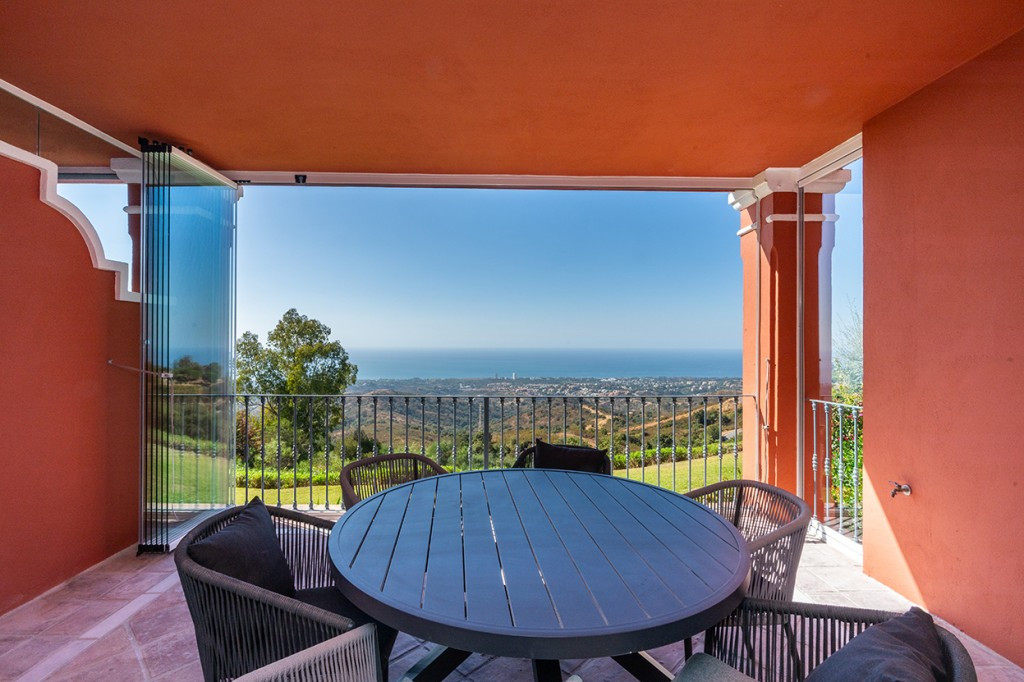 2 Bed Apartment for sale in La Mairena Costa Del Sol, Málaga, Spain